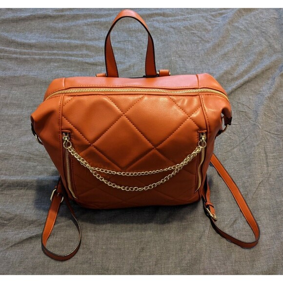 Steve Madden BMariel Pumpkin Orange Quilted Small Backpack Gold Chain NWT $88 - Picture 1 of 7